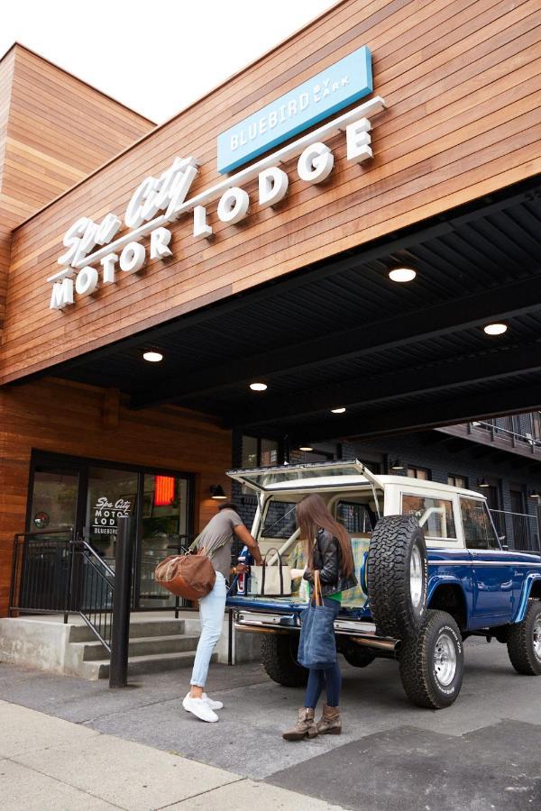 Bluebird Spa City Motor Lodge Saratoga Springs Eksteriør billede