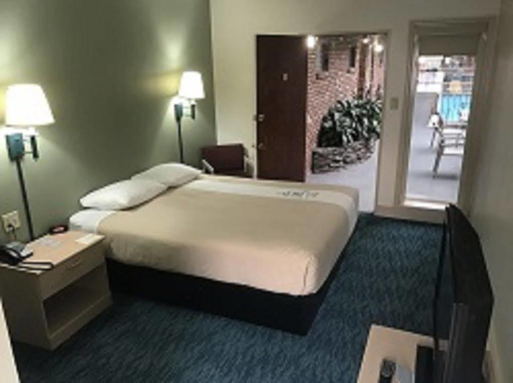 Bluebird Spa City Motor Lodge Saratoga Springs Eksteriør billede
