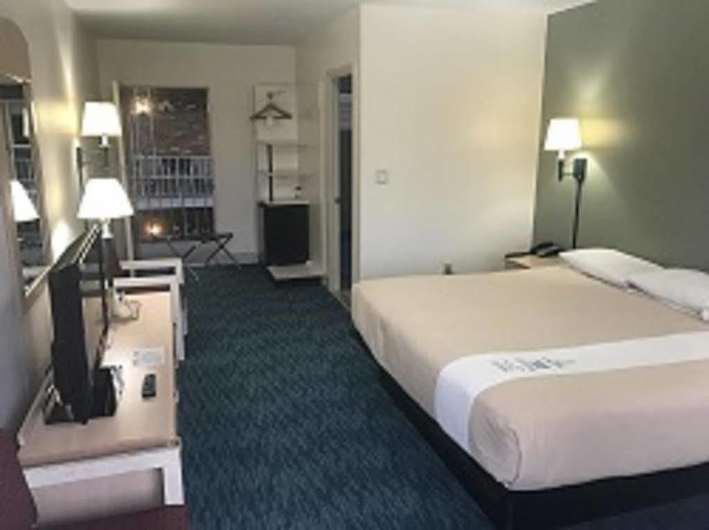 Bluebird Spa City Motor Lodge Saratoga Springs Eksteriør billede
